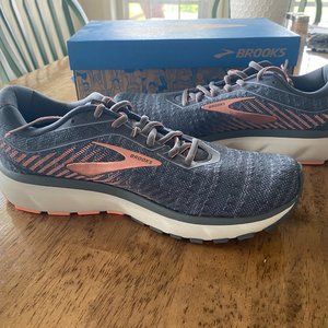 Brooks Ghost 12 Women's Running Shoe - Size Women's 11.5US